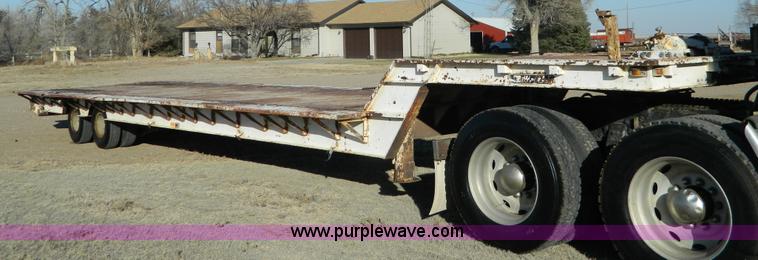 image for item G7580 1979 Trail-Eze lowboy trailer