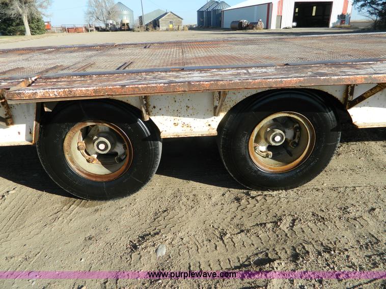 image for item G7580 1979 Trail-Eze lowboy trailer