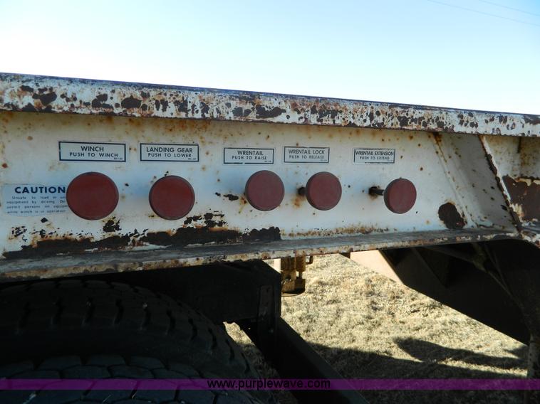 image for item G7580 1979 Trail-Eze lowboy trailer