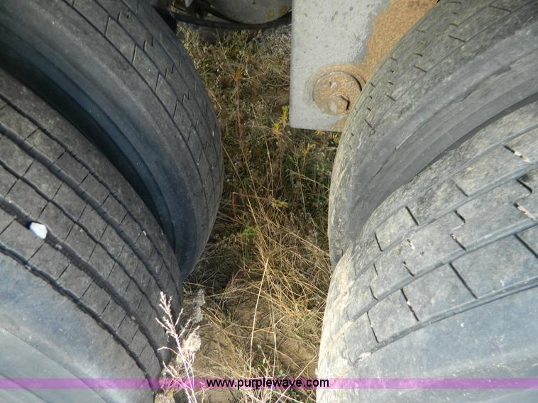 image for item G7628 1999 Great Dane dry van trailer