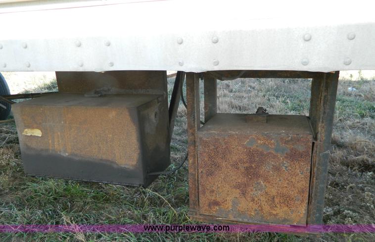 image for item G7629 1999 Great Dane dry van trailer