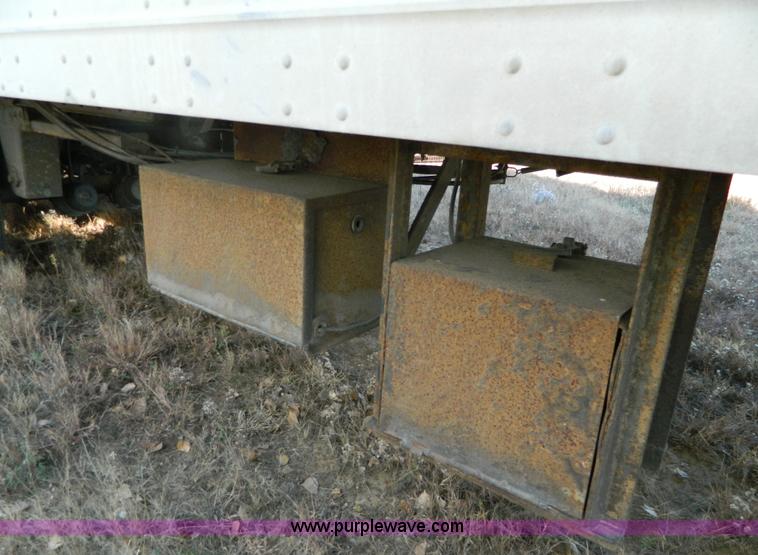 image for item G7633 1999 Great Dane dry van trailer