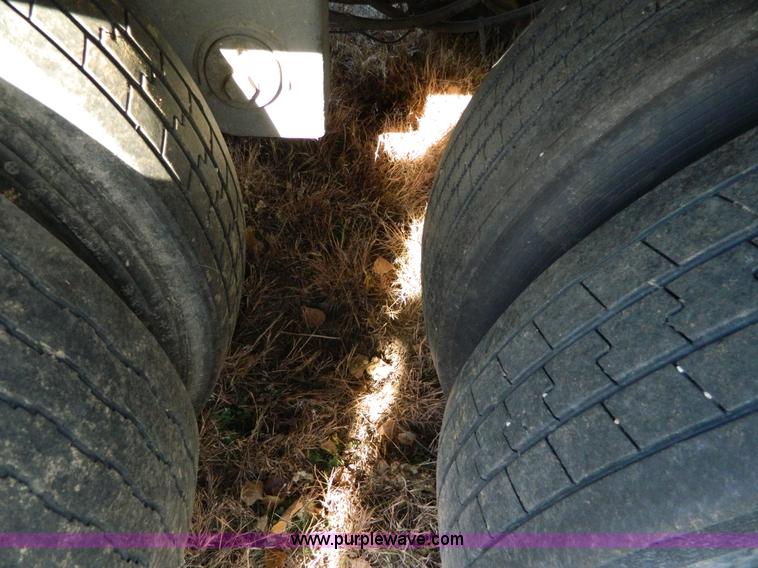 image for item G7633 1999 Great Dane dry van trailer