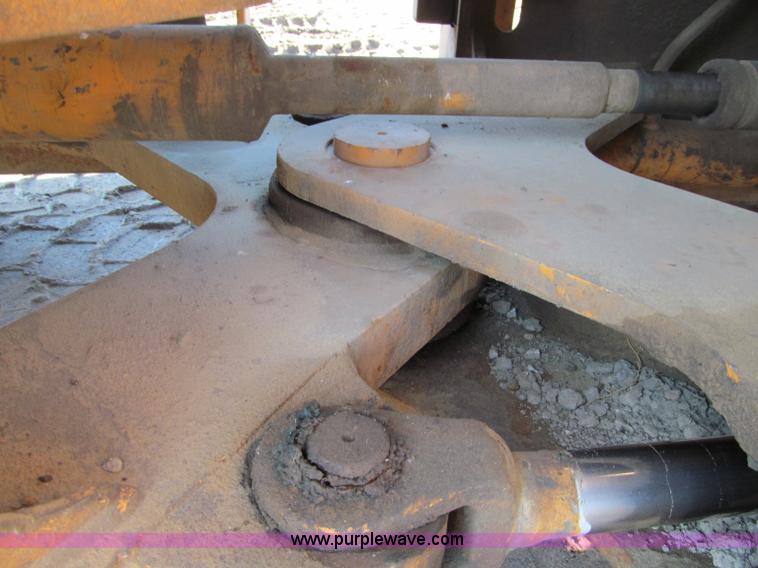 image for item F5560 1994 Case 621B wheel loader