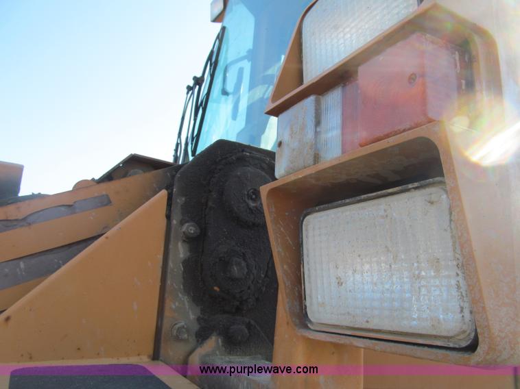 image for item F5560 1994 Case 621B wheel loader