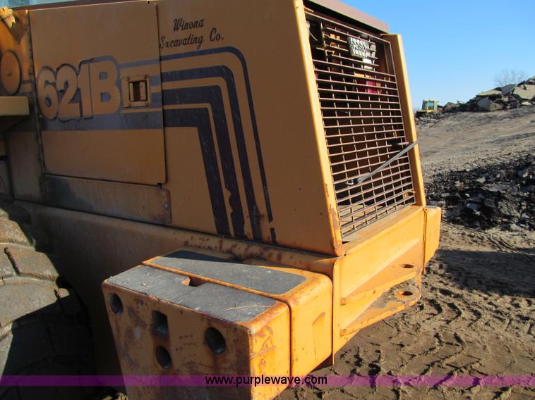 image for item F5560 1994 Case 621B wheel loader