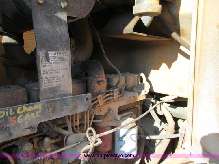 image for item F5560 1994 Case 621B wheel loader