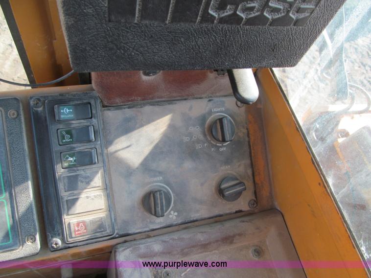 image for item F5560 1994 Case 621B wheel loader