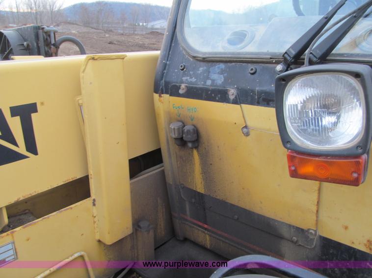 image for item F5561 1996 Caterpillar TH62 telehandler