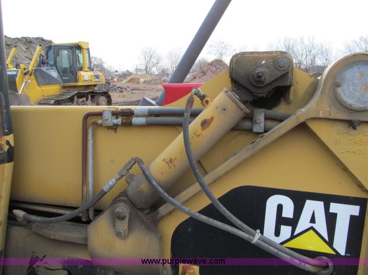 image for item F5561 1996 Caterpillar TH62 telehandler