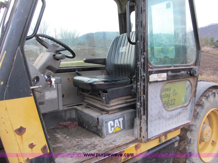 image for item F5561 1996 Caterpillar TH62 telehandler