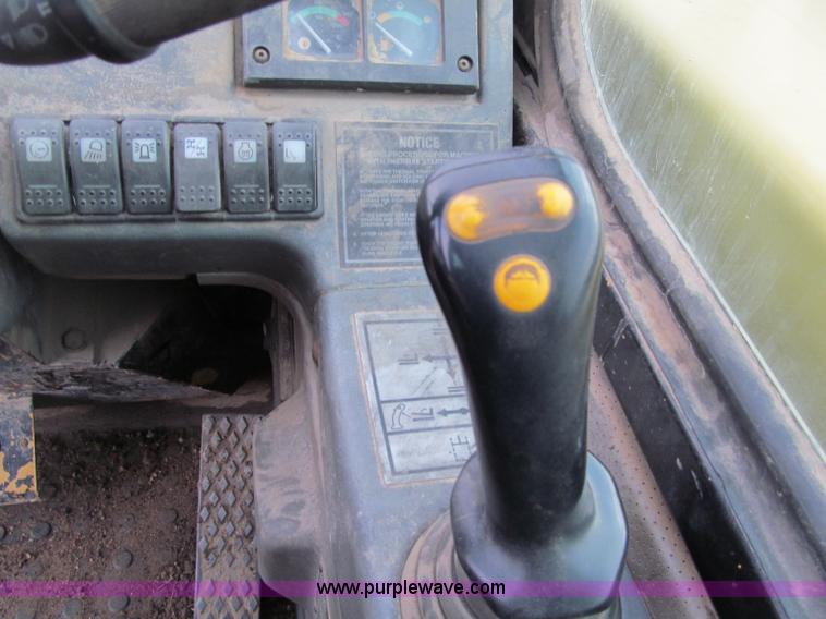 image for item F5561 1996 Caterpillar TH62 telehandler