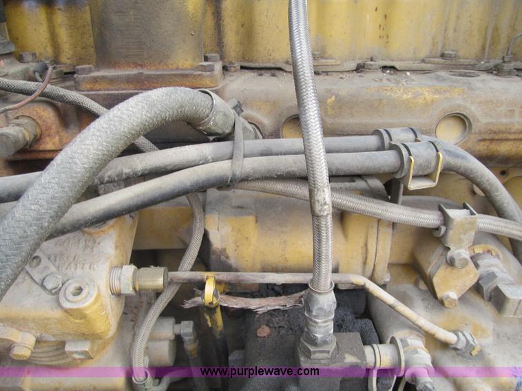 image for item F5568 1996 Caterpillar 143H motor grader