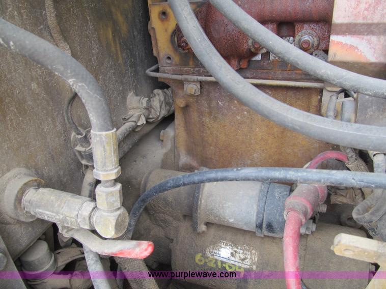 image for item F5568 1996 Caterpillar 143H motor grader