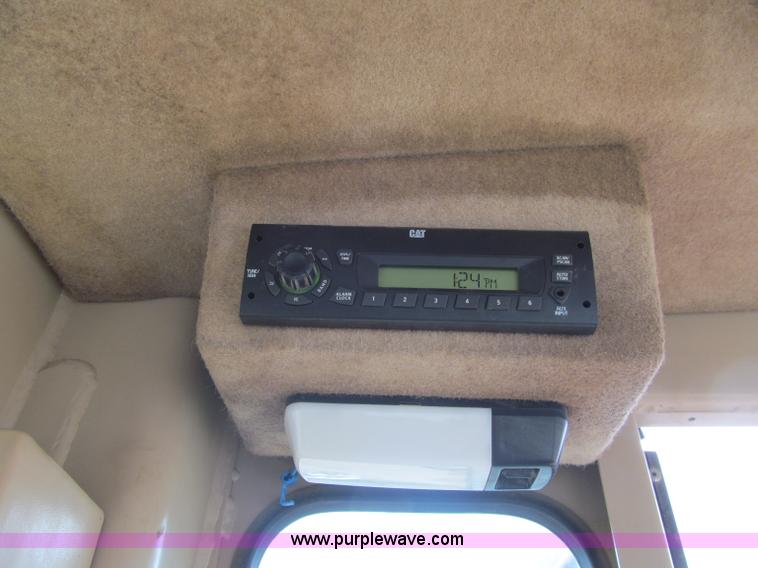 image for item F5568 1996 Caterpillar 143H motor grader