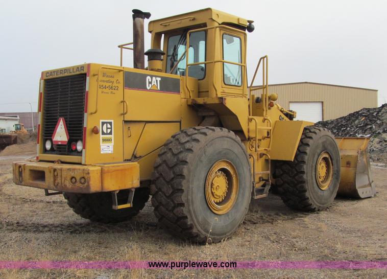 image for item F5569 1984 Caterpillar 966D wheel loader