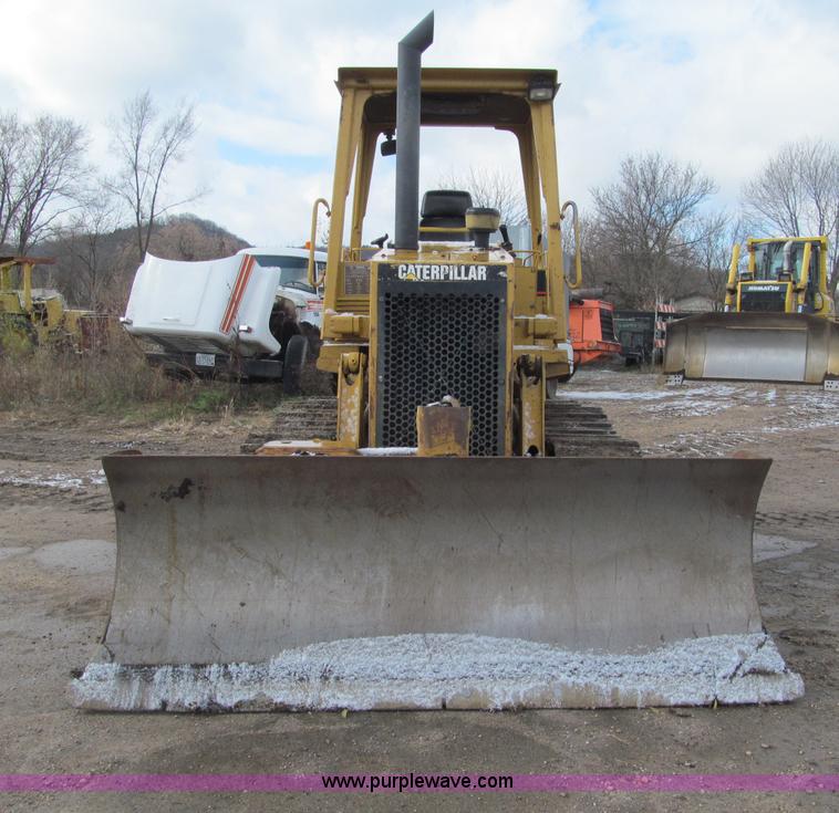 image for item F5579 1999 Caterpillar D3CXL dozer