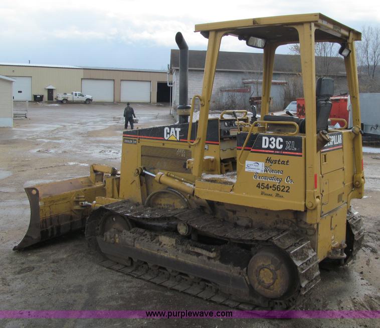 image for item F5579 1999 Caterpillar D3CXL dozer