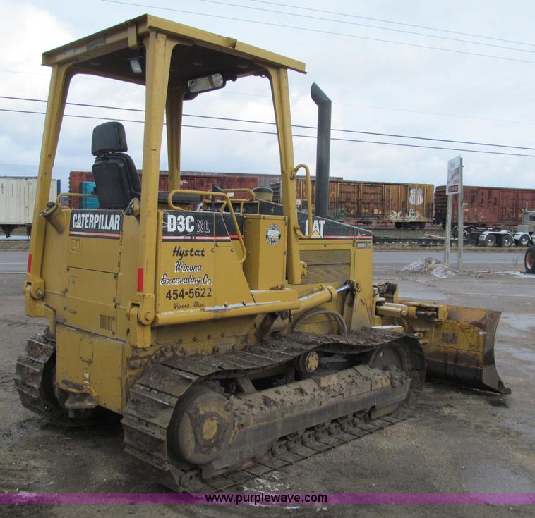image for item F5579 1999 Caterpillar D3CXL dozer