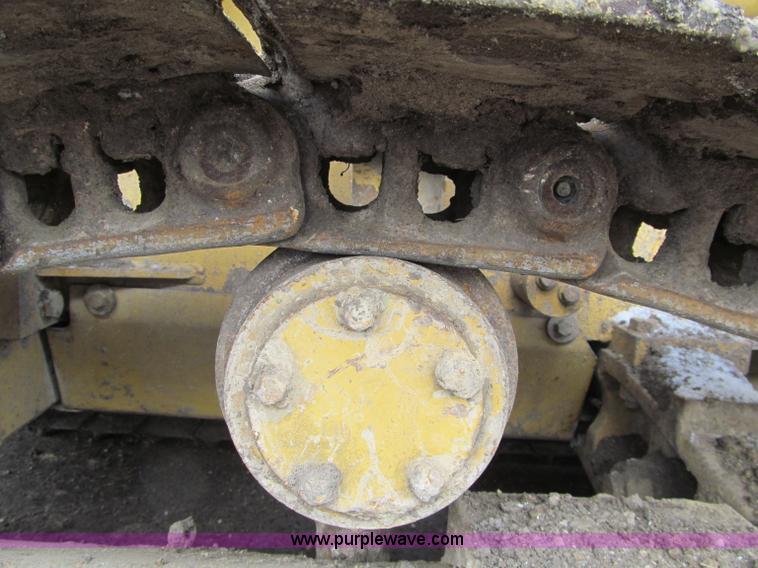 image for item F5579 1999 Caterpillar D3CXL dozer