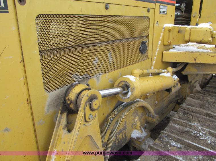 image for item F5579 1999 Caterpillar D3CXL dozer