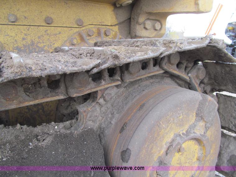 image for item F5579 1999 Caterpillar D3CXL dozer