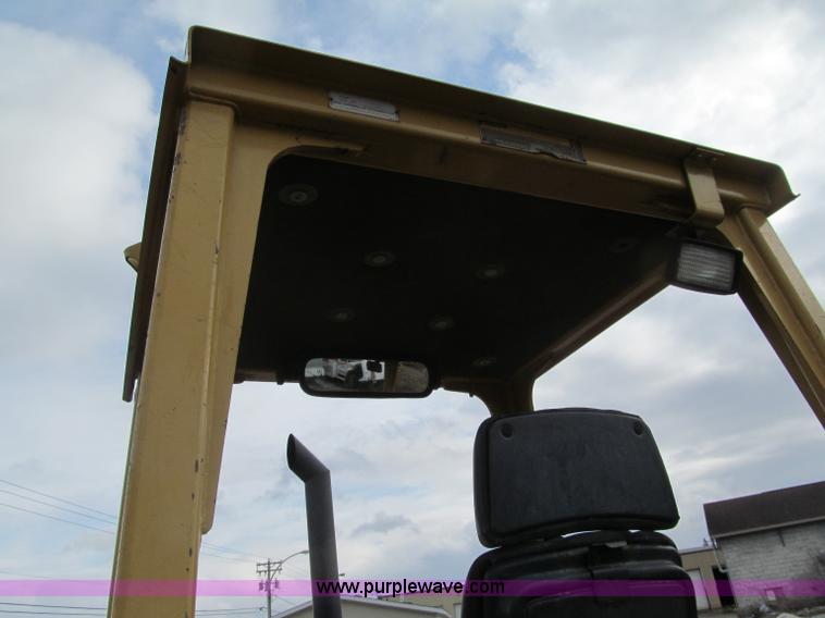 image for item F5579 1999 Caterpillar D3CXL dozer