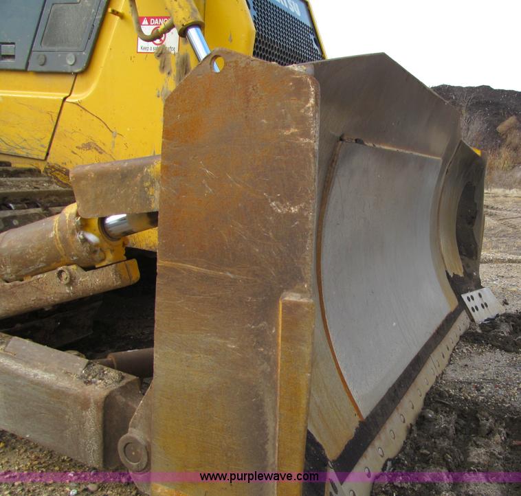image for item F5584 2007 Komatsu D65EX-15EO Galeo dozer