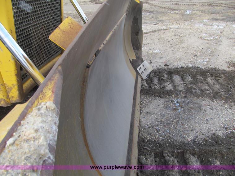 image for item F5584 2007 Komatsu D65EX-15EO Galeo dozer