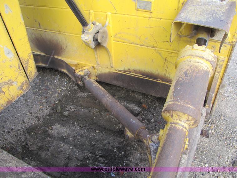 image for item F5584 2007 Komatsu D65EX-15EO Galeo dozer