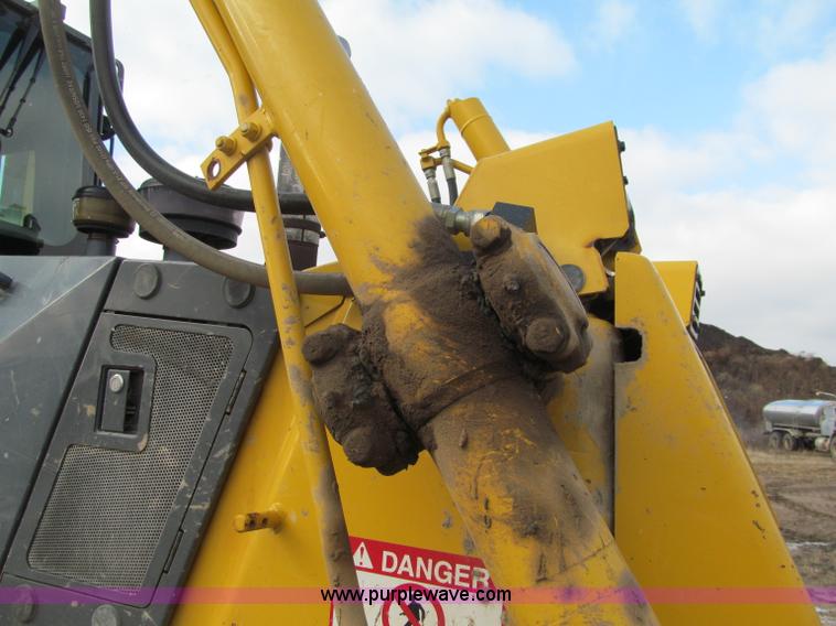 image for item F5584 2007 Komatsu D65EX-15EO Galeo dozer
