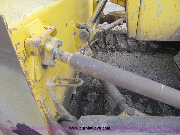 image for item F5584 2007 Komatsu D65EX-15EO Galeo dozer