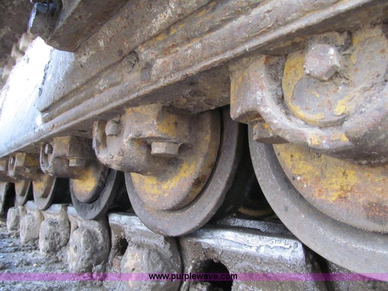 image for item F5584 2007 Komatsu D65EX-15EO Galeo dozer