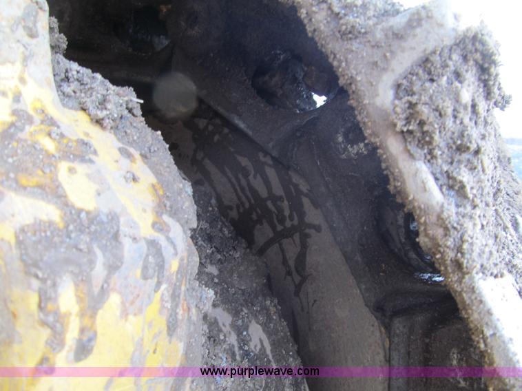 image for item F5584 2007 Komatsu D65EX-15EO Galeo dozer