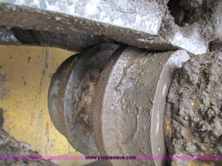 image for item F5584 2007 Komatsu D65EX-15EO Galeo dozer