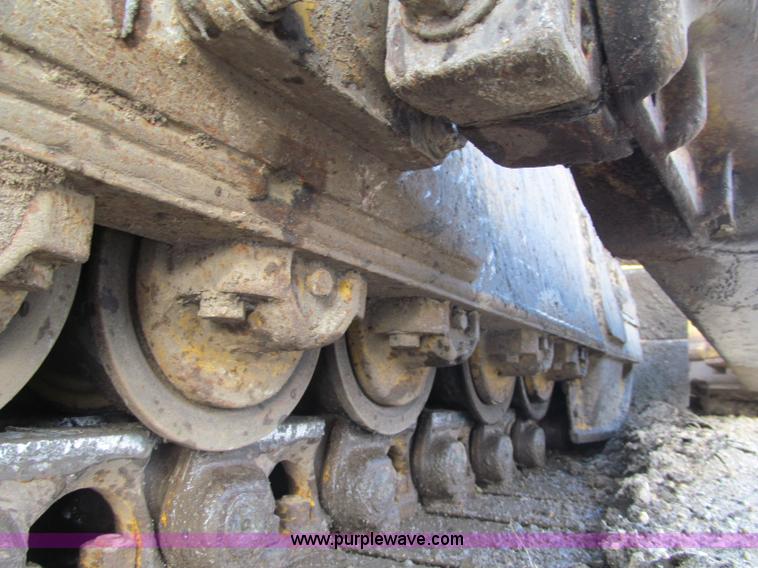 image for item F5584 2007 Komatsu D65EX-15EO Galeo dozer