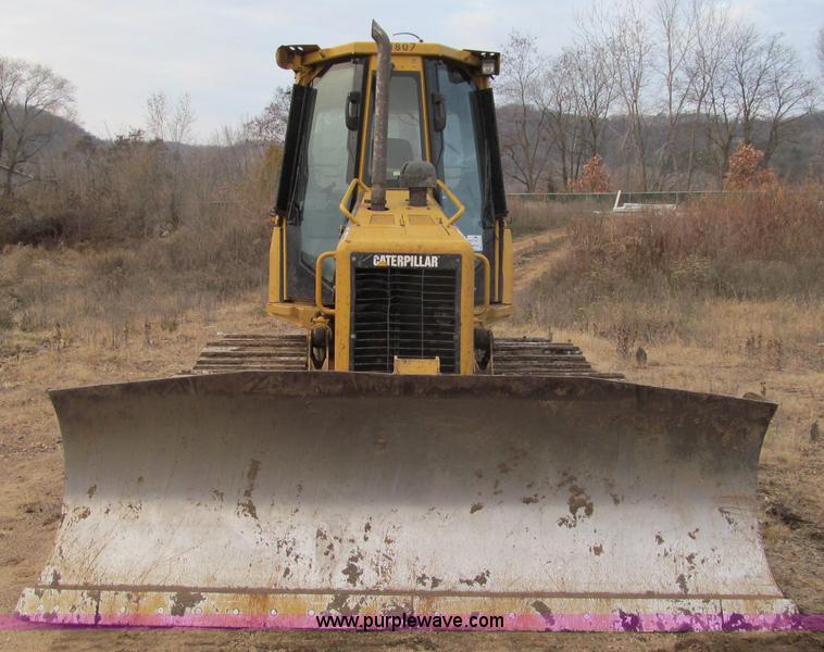 image for item F5585 2002 Caterpillar D5G LGP dozer