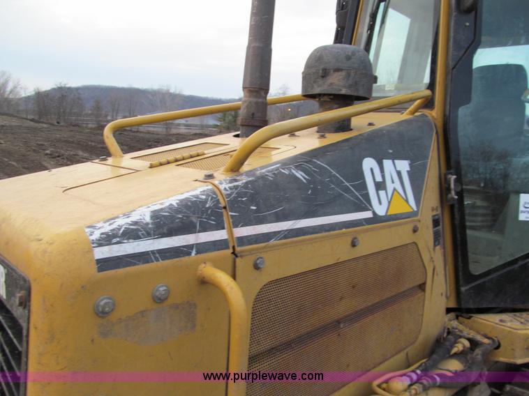 image for item F5585 2002 Caterpillar D5G LGP dozer