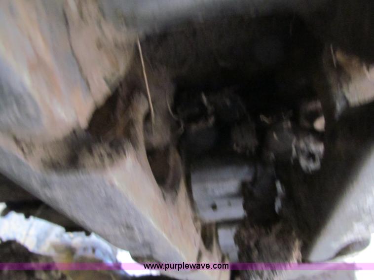 image for item F5585 2002 Caterpillar D5G LGP dozer