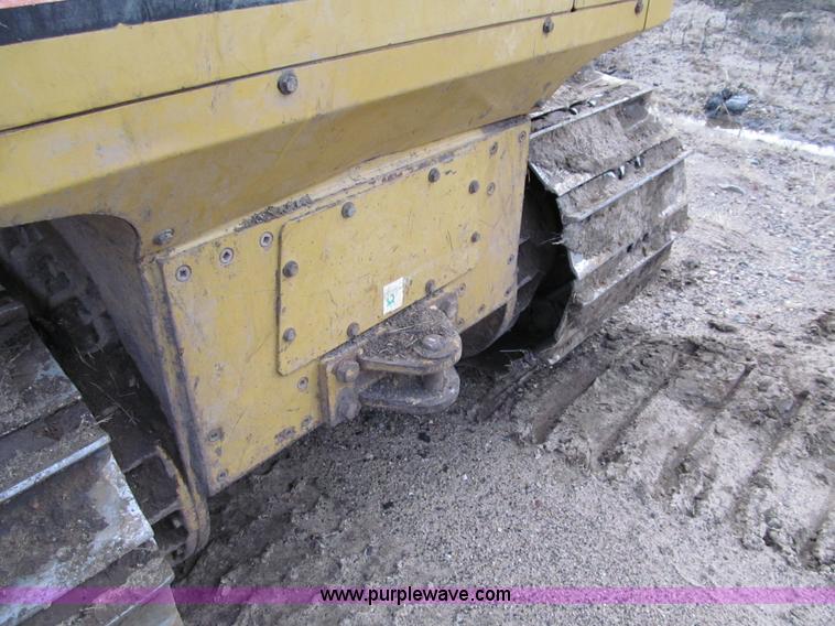 image for item F5585 2002 Caterpillar D5G LGP dozer
