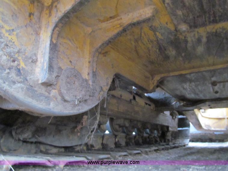 image for item F5585 2002 Caterpillar D5G LGP dozer