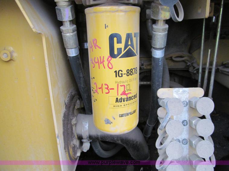 image for item F5585 2002 Caterpillar D5G LGP dozer