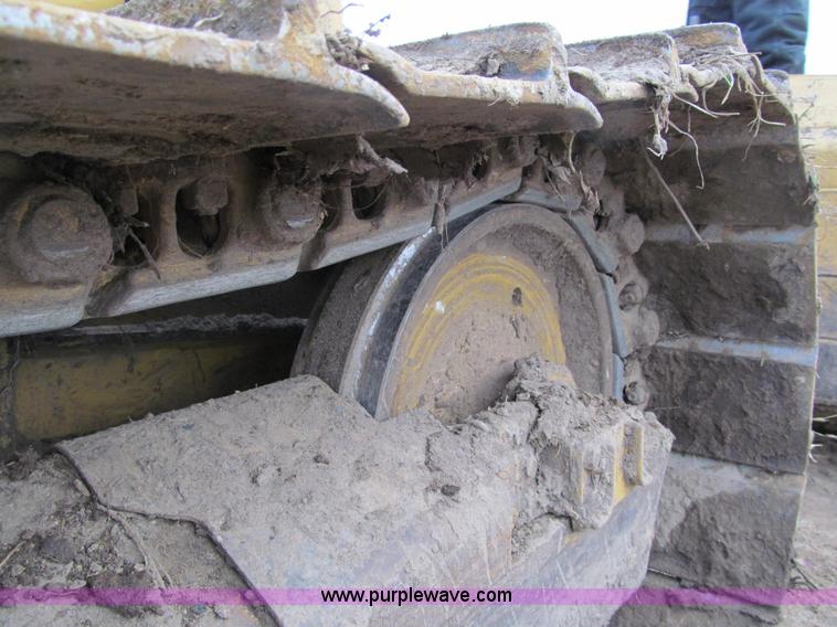 image for item F5585 2002 Caterpillar D5G LGP dozer