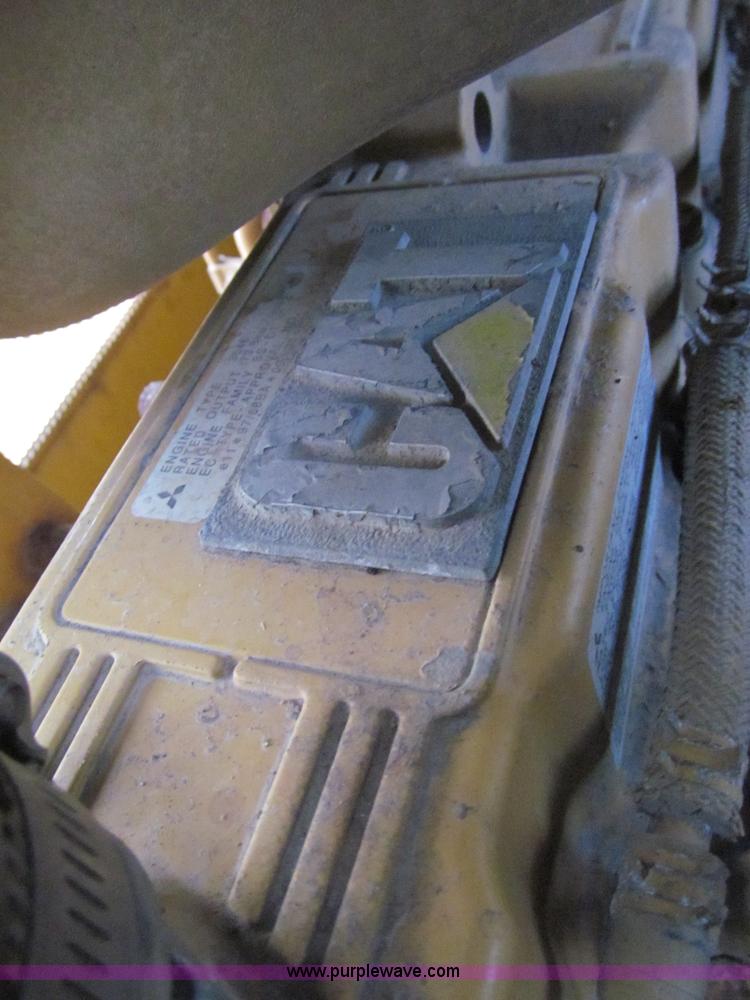 image for item F5585 2002 Caterpillar D5G LGP dozer