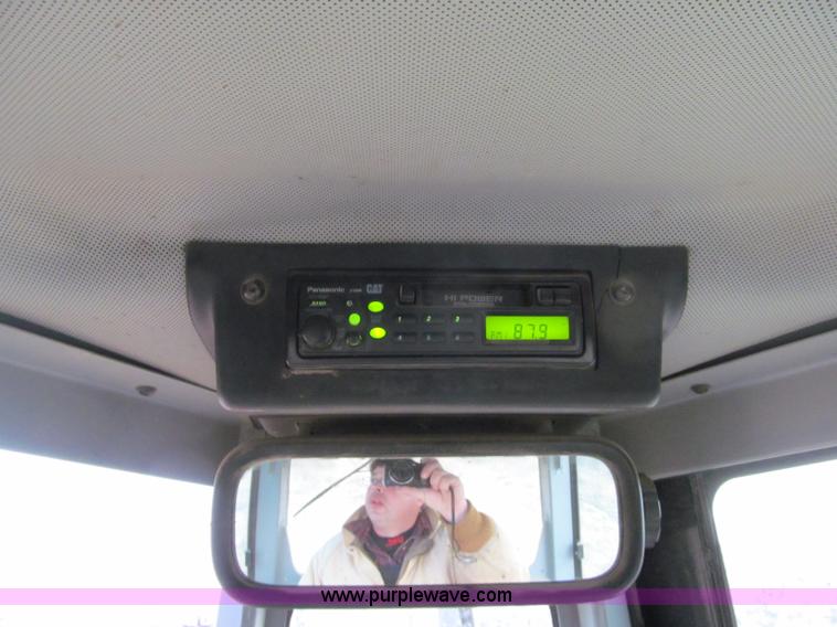 image for item F5585 2002 Caterpillar D5G LGP dozer