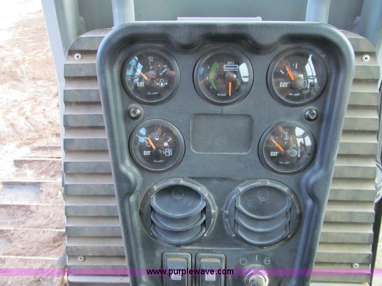 image for item F5585 2002 Caterpillar D5G LGP dozer