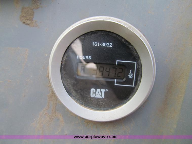 image for item F5585 2002 Caterpillar D5G LGP dozer