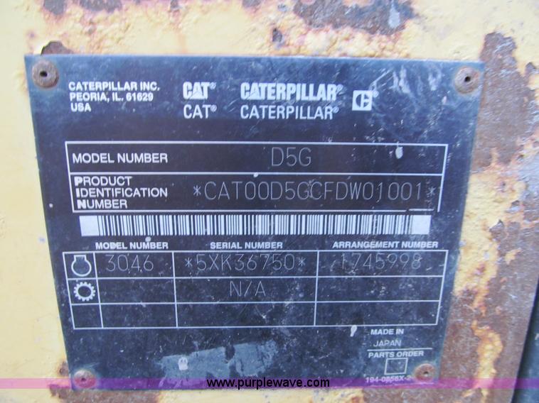 image for item F5585 2002 Caterpillar D5G LGP dozer