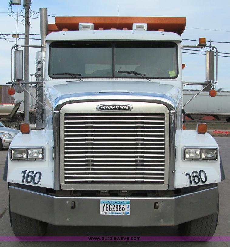 image for item F5588 2003 Freightliner FLD120 dump truck