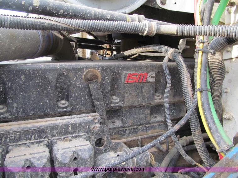 image for item F5588 2003 Freightliner FLD120 dump truck